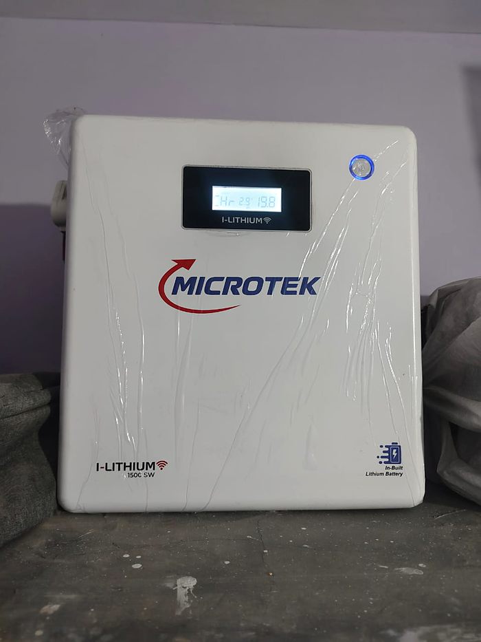 Lithium battery backup unit