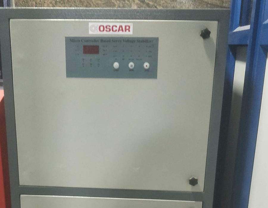 Oscar servo controlled voltage stabilizer